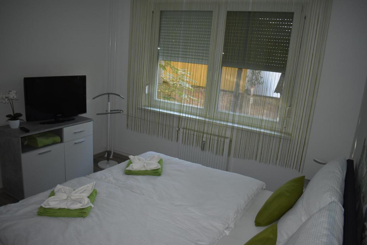 Frézia Apartman Makó Exterior foto